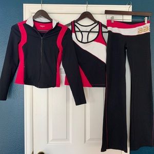 Bebe Sport 3-piece yoga set